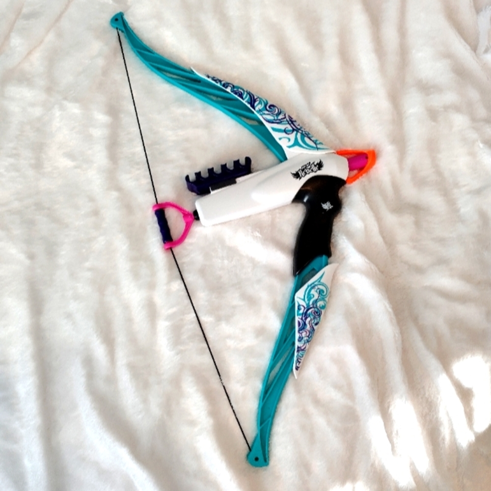Nerf Rebelle Teal and Purple Heartbreaker Bow Dart Gun Toy